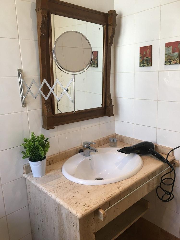 Travel Habitat Plaza De Espana Валенсия Екстериор снимка